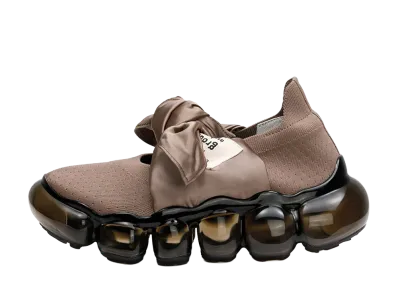 grounds JEWELRY HANKIE PUMPS "Smoky Champagne/Black"