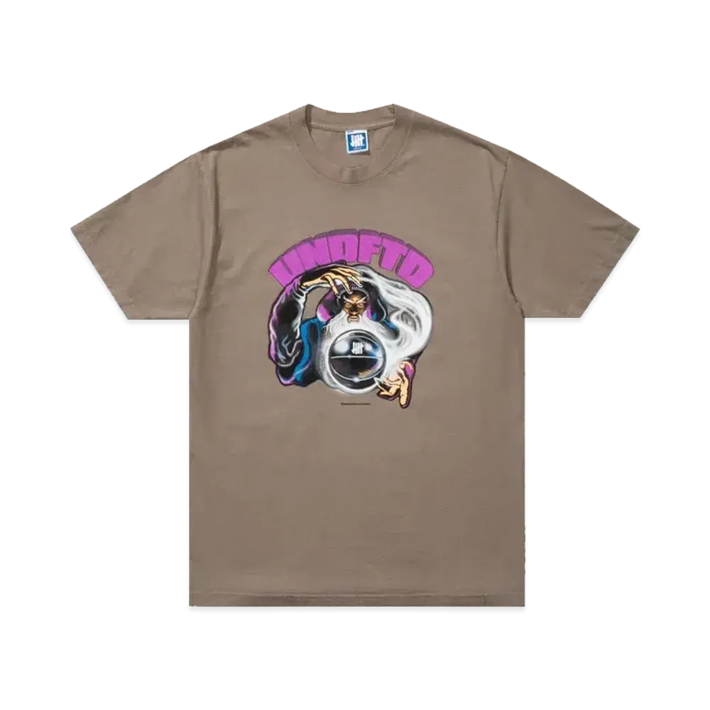 UNDEFEATED Crystal Ball S/S Tee "Lt Brown"