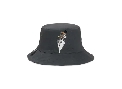 graniph x Attack On Titan Hunt Reversible Bucket Hat "Sumikuro"
