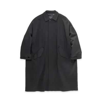 Graphpaper x DESCENTE Wide Coat "Black"