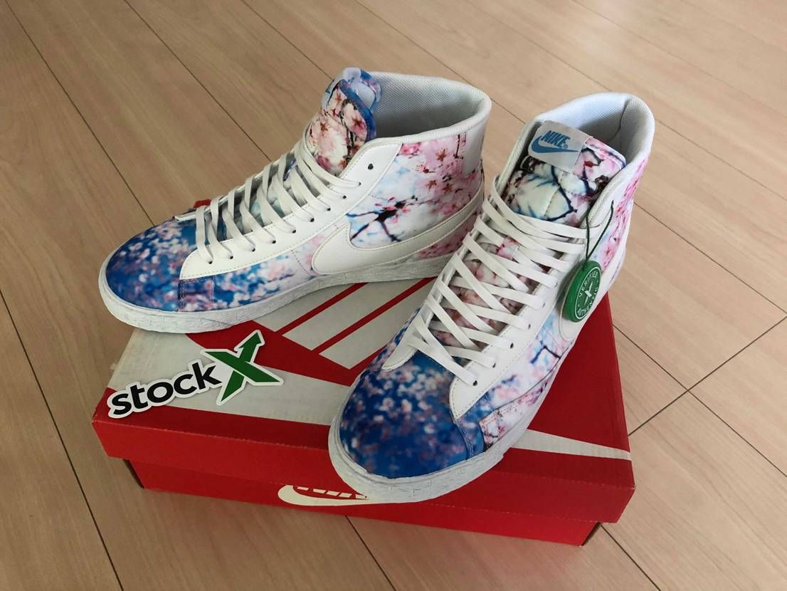 StockXより到着❗️
前から気になってた奴購入してみました😊
桜柄なので