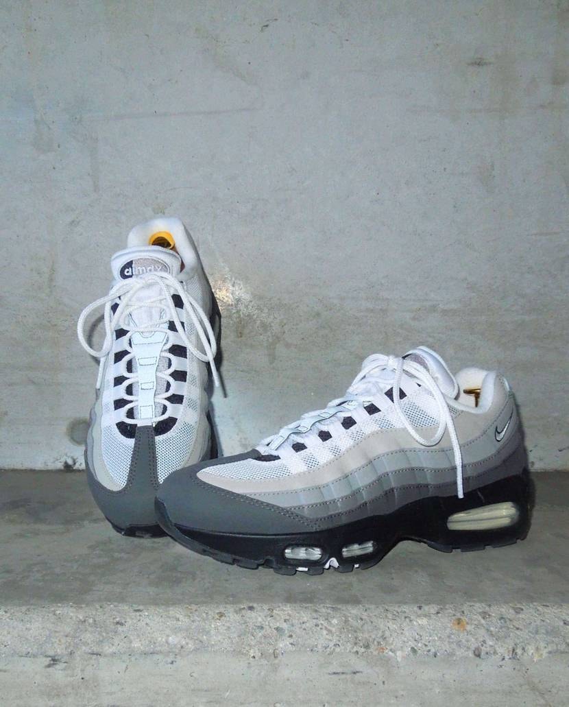 NIKE⁡
⁡AIR MAX 95⁡
⁡OG⁡
⁡BIG BUBBLE⁡