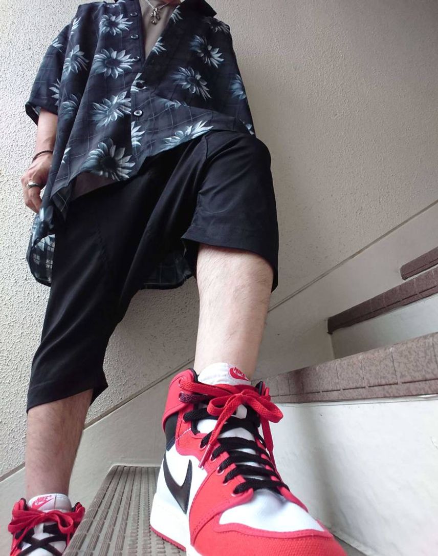 AJKOシカゴ
foxtrotの赤黒ツートンのシューレースがめちゃ合った✨