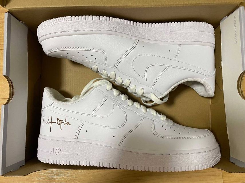 今日届きました!
ただのAF1にcactus jackとUtopiaがコ