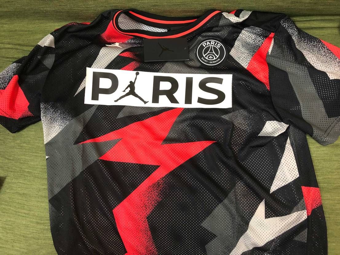 フランスの友達から届いたんだけど半袖のメッシュ日本で売ってるの見当たらなかった🤔