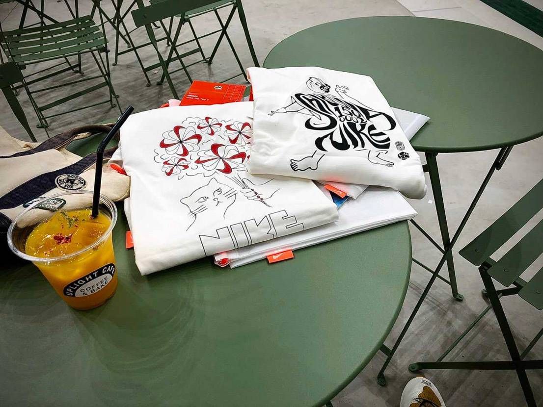 ナイキ渋谷スクランブル店にて
渋スク限定アパレルTシャツのみゲット。
キャッ