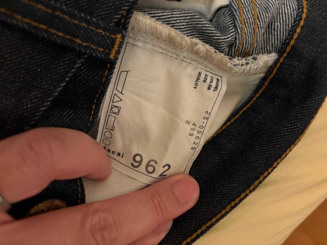 インディゴのデニムパンツをファーストウォッシュしてみました。
まず50度のお湯