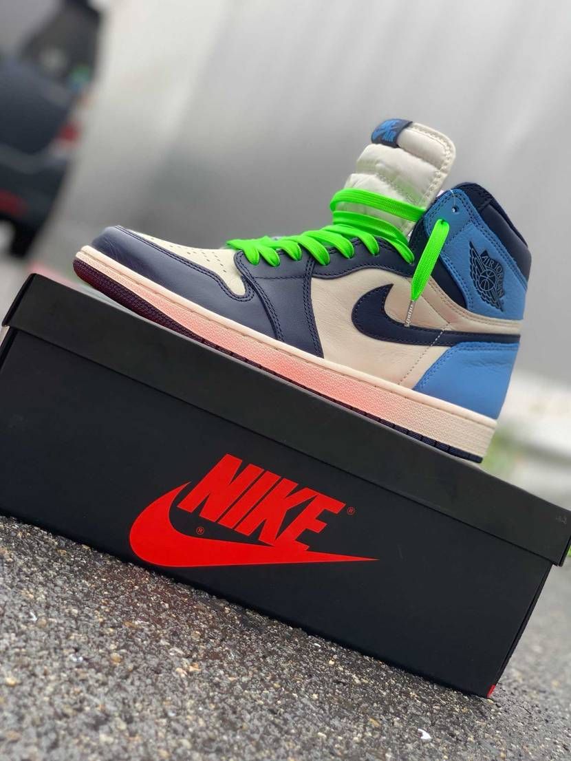 AJ1 オブシディアン✨
みんなはどっちの色がタイプですか？😭
コメントお待
