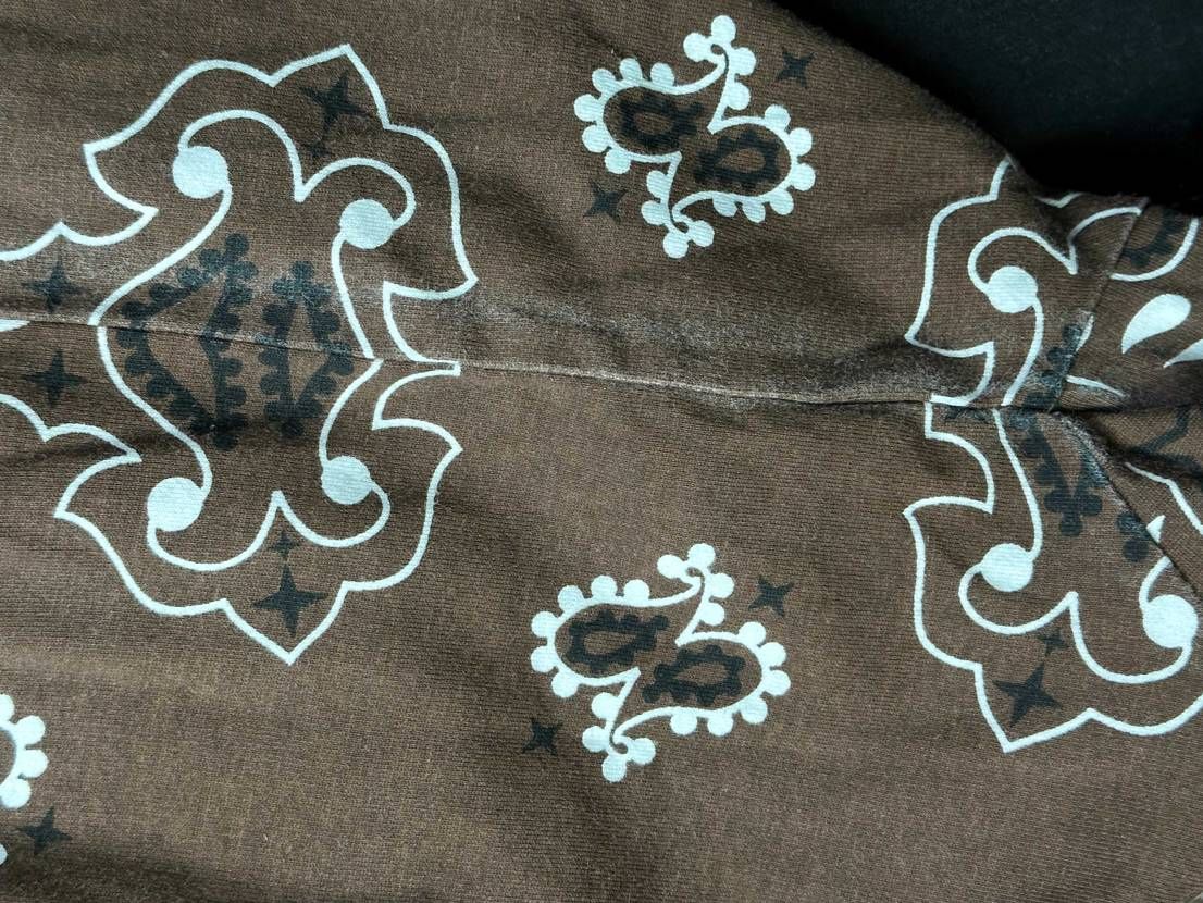 中古で試着のみで買ったTシャツ、カビ生えてるし😔写真を見て綺