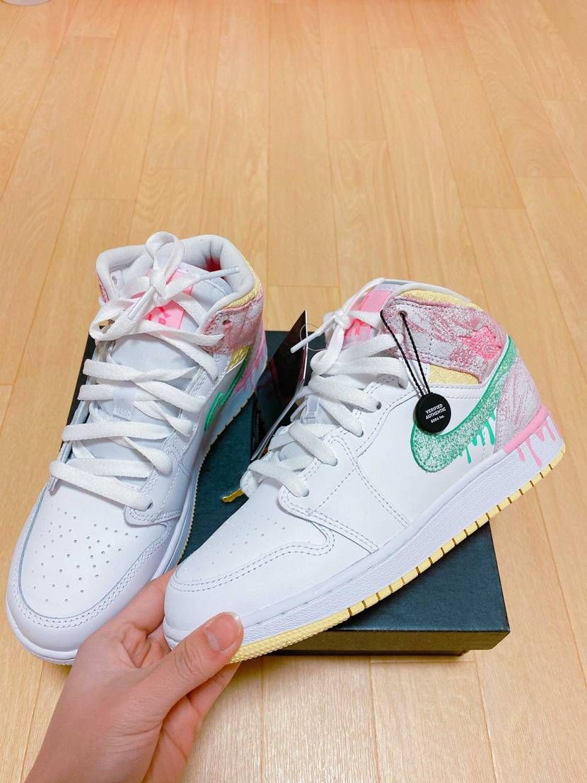 サイズ　23.5
状態　New 100%
価格　¥220