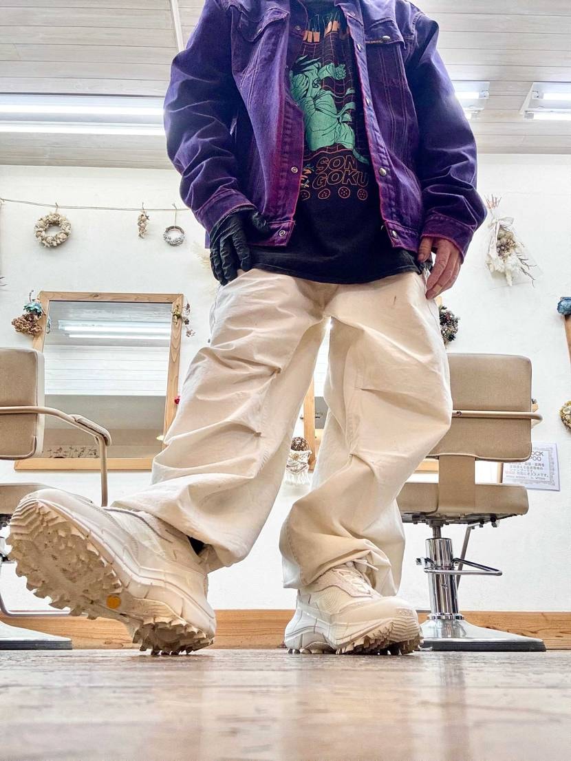 どのアウターにも合わせ易くて最高！
チョークの色が良いホワ