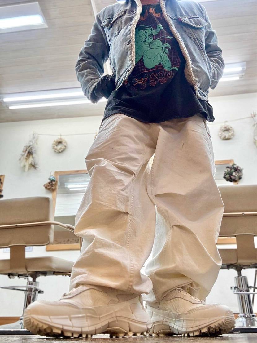 どのアウターにも合わせ易くて最高！
チョークの色が良いホワ