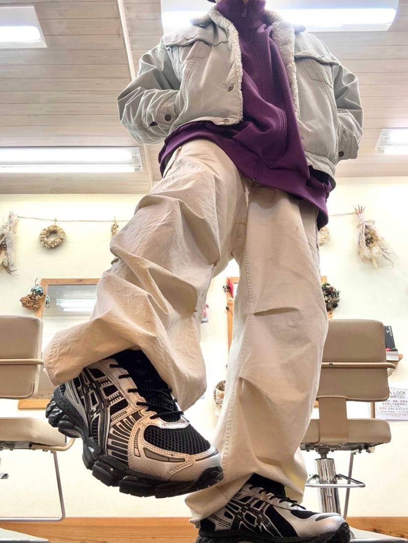 GEL-KAYANO 12.1
軽くて履きやすい！！
しかもシルバーブラック