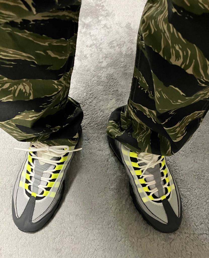 2020Ver
履き潰してから25Ver履きます
デニム、カモ、ソロスゥッシ