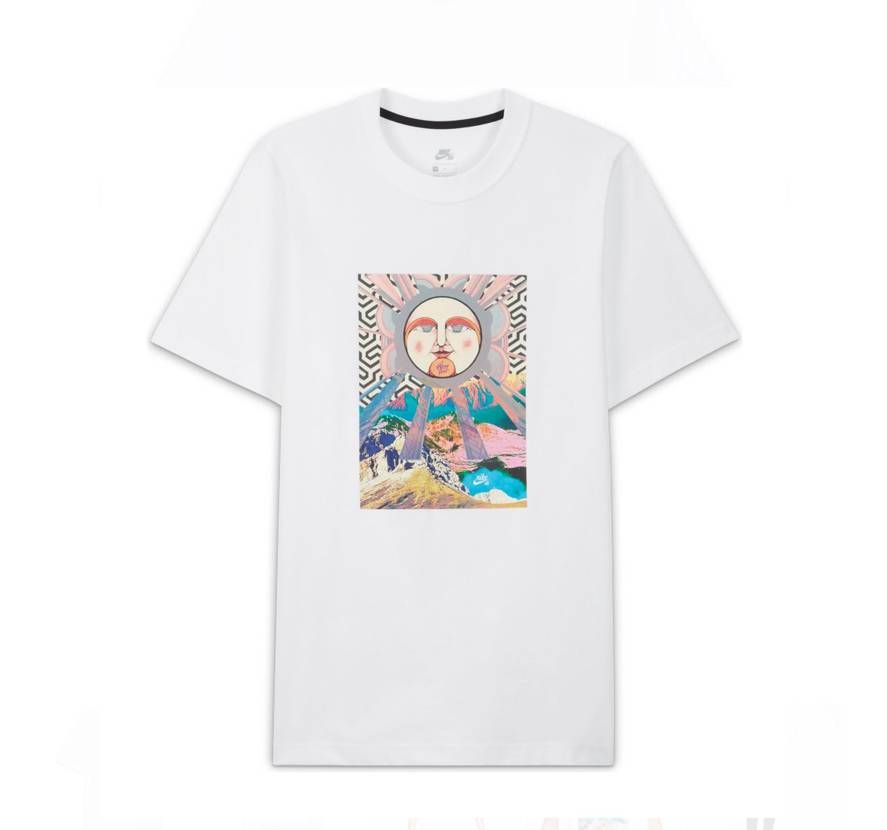 スニーカーではありませんが
19日参戦できないので、先に購入しました🤡
多忙