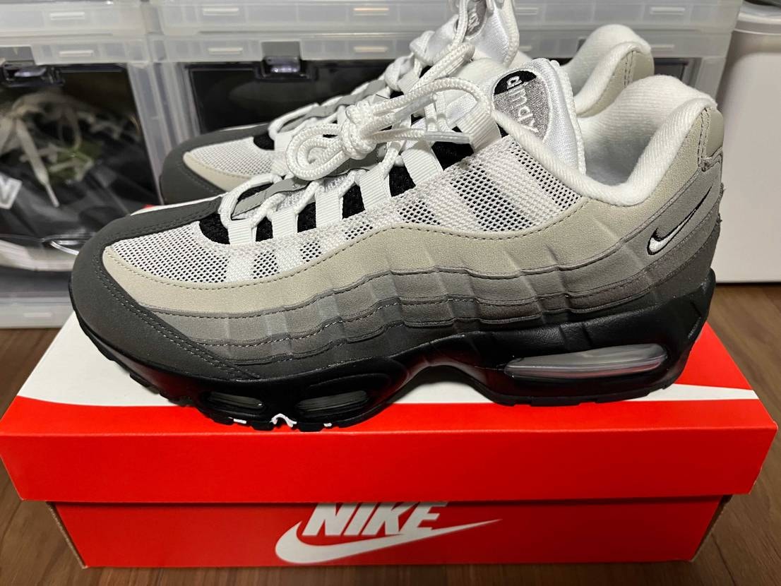 zozoにて少し安く買いました♪
シンプルで普段使いに良さそう🙆