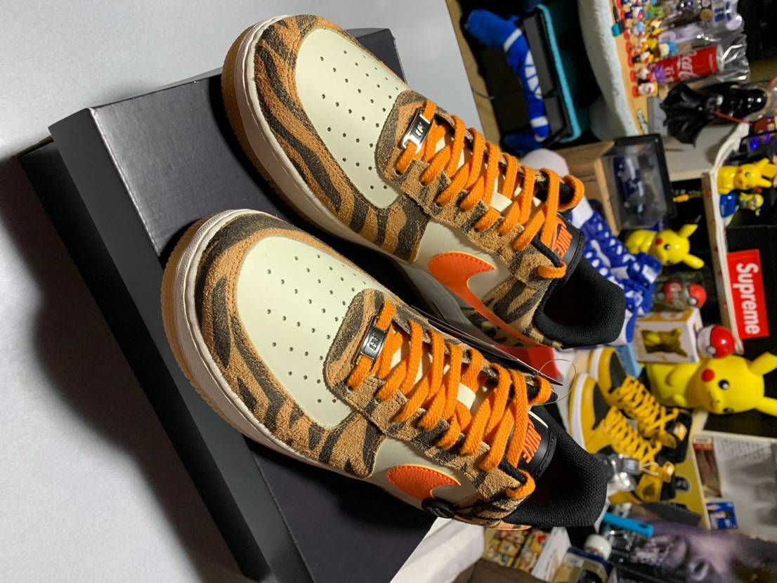 AF1LOW 07' PRMダクタリシューレースを、変えてデュプレも付けました。