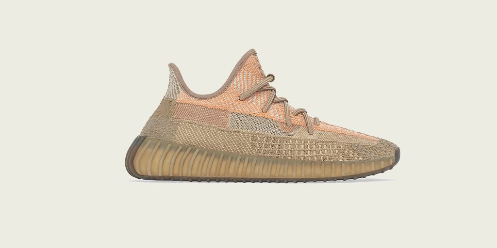 yeezy boost350って細いパンツと合わせると輩っぽくなるよな
だれか