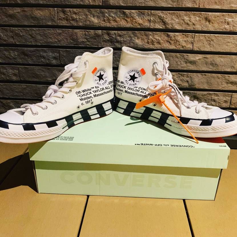 前からどうしても欲しかったconverse×off-white
大分プレ値だけ