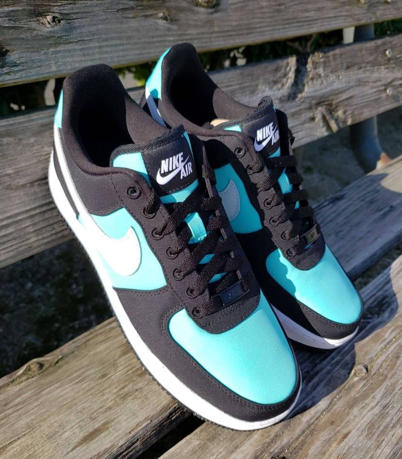 NIKE AF1 LOW UNLOCKED BY YOU

今回、発売直後に注文