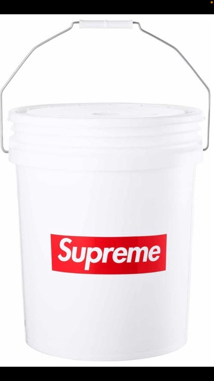 久々にゲーセンでゲームやってシュプのバケツが気になってセリア