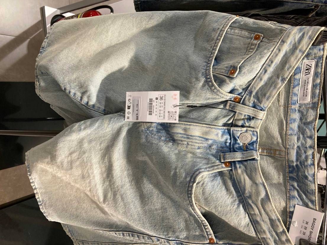 コメダ珈琲でカツパン食べてお腹パンパンです◉
その後は気に