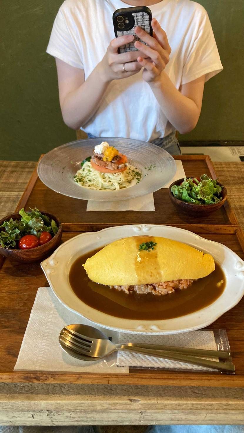 休日です。

最高に美味いオムライス食い、サーティーワンでアイス食ってきまし