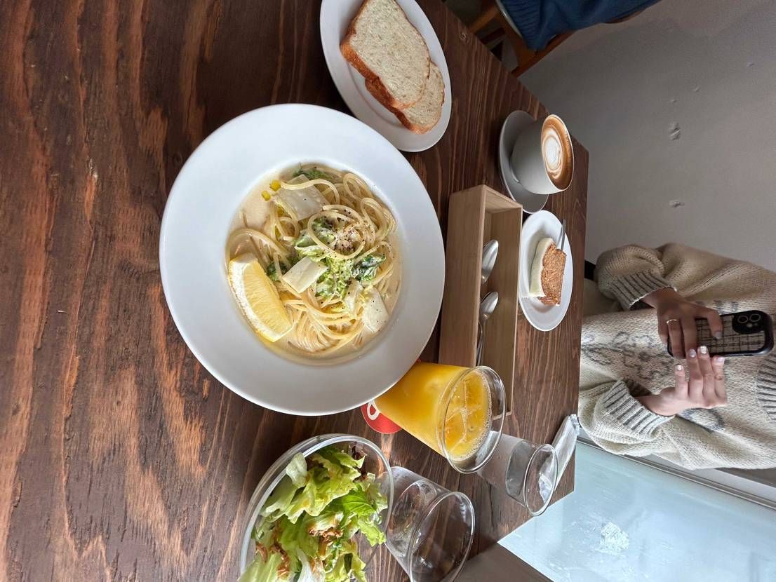 遅めのメリクリでした〜

カナリー履いてカフェ行って参り
