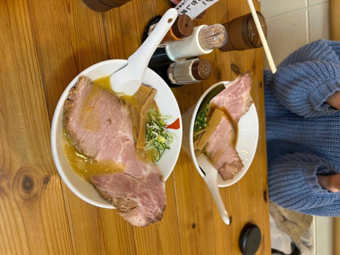 何ヶ月ぶりにこいつ履きました◉

近所のラーメン食って帰