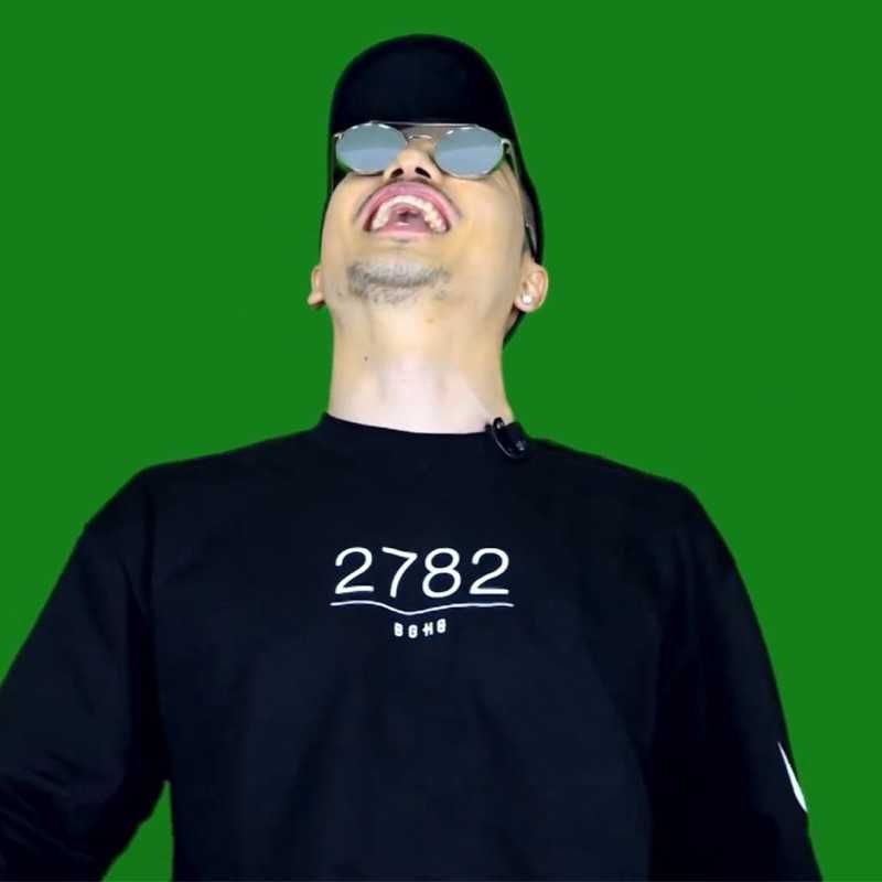 トップ