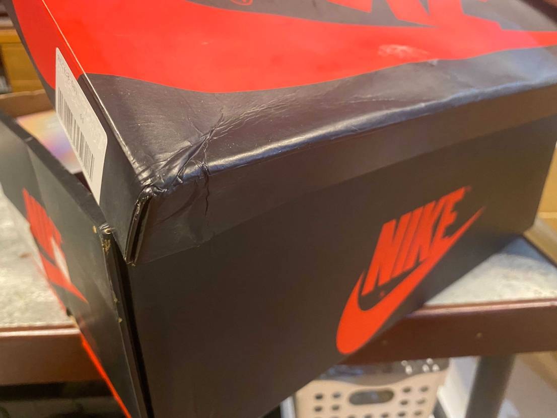 箱シナシナで歪んでて笑った😂
これ普通ですか？？