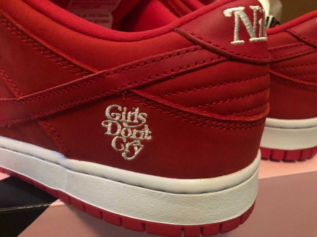 Nike SB Dunk Low Girls Don't C