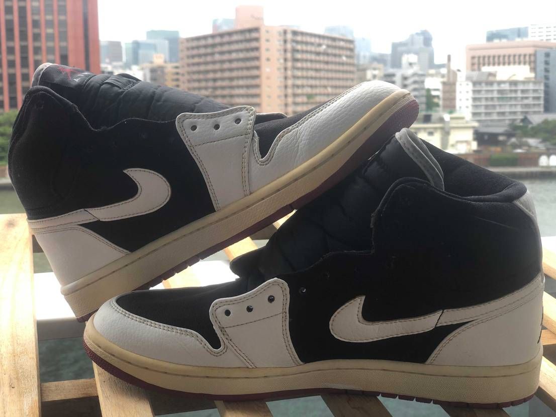 ストアオークションで格安で拾ったAJ1 high strap
12年前のモデル