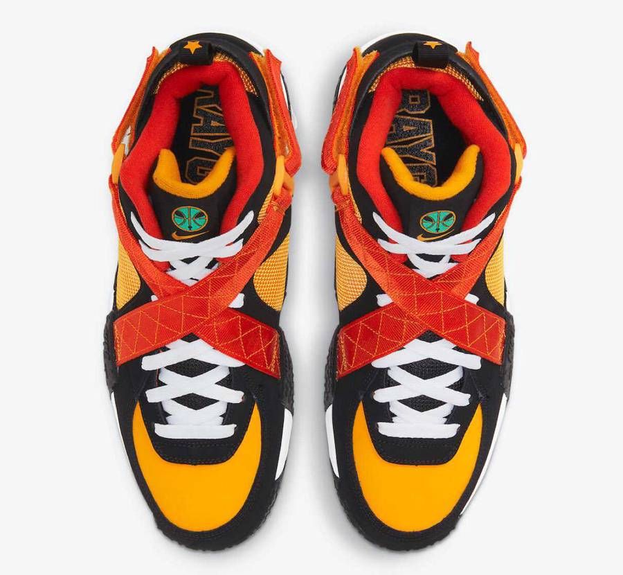 2021年一発目に狙いたい…
合わせる服がないけど、とにかくこのギミック感が好