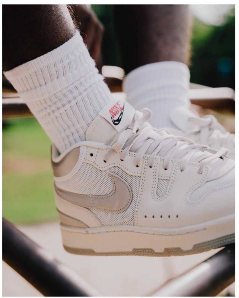 SOCIAL STATUS X NIKE ATTACK
これはカラー&ギミック