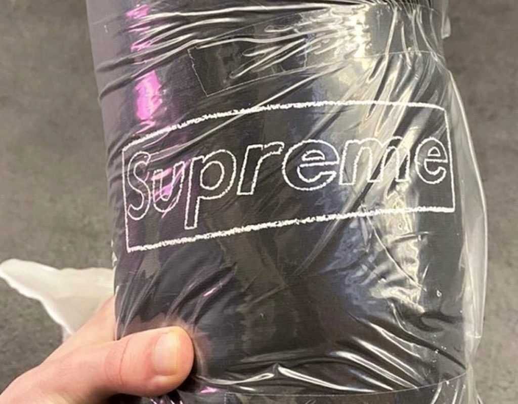 明後日まで暇やな～🤔
とりまカウズ全色ワイんち来るのは決まってるから楽しみ🥰