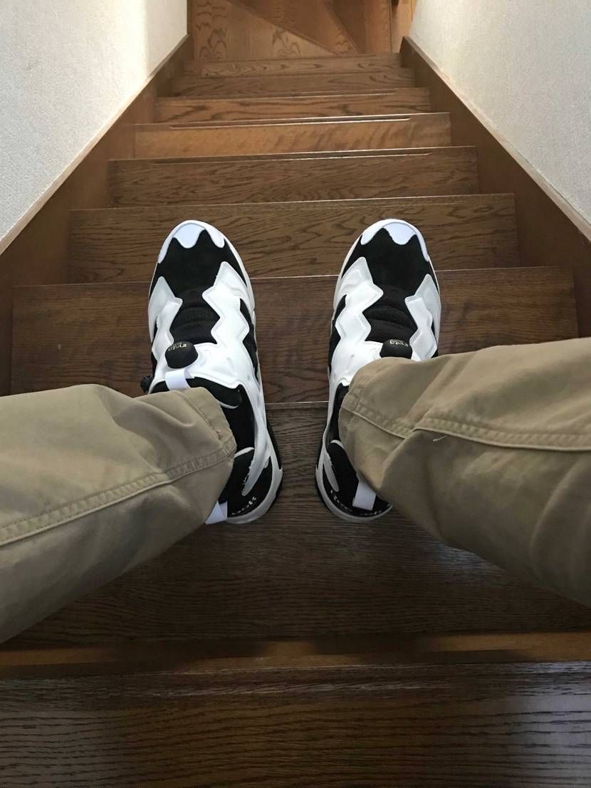 初めて自分で買ったスニーカーはエアハラチでした。
その次に、母上が誕生日プレゼ