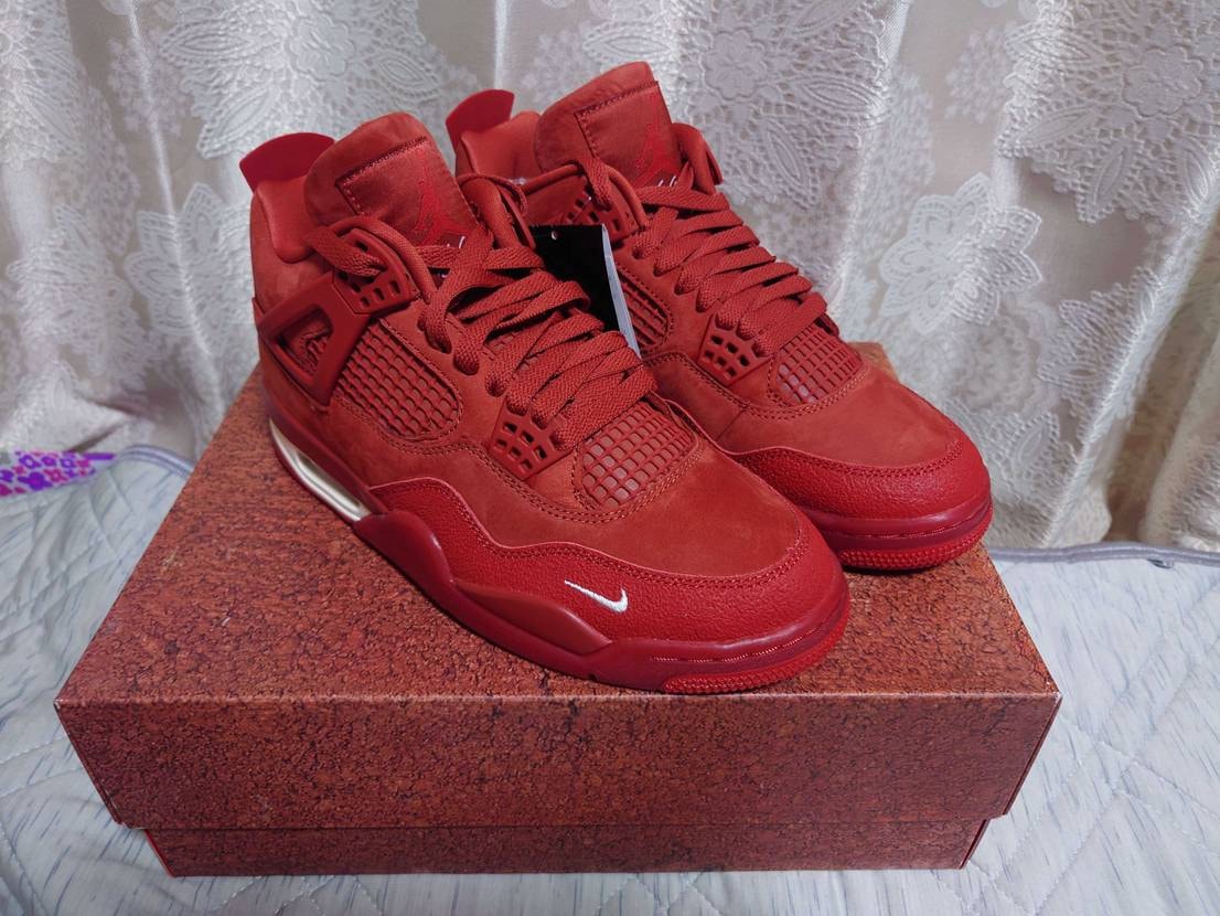 今年のAJ4で一番欲しかった、ナイジェルシルベスター

サイン有りですが履き