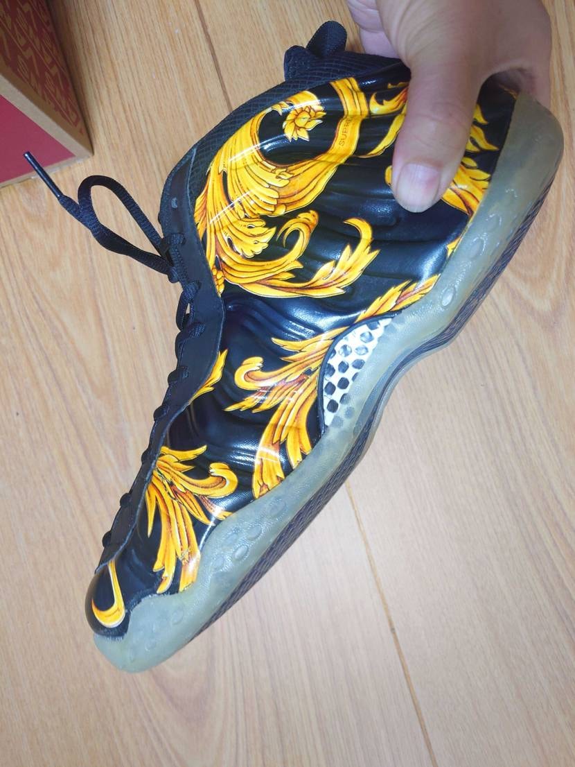 修理完了
アウトソールの黄ばみ取りにトータル48時間。

接着剤に不慣れで