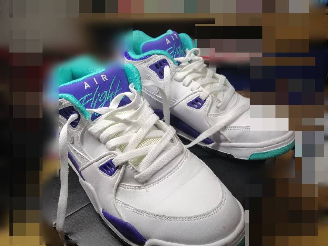 可愛い色だったんで買ったんですけど調べても出てこないので詳細を教えて欲しいです