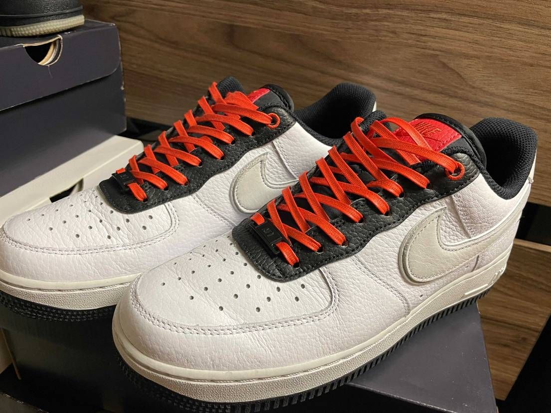 KIXSIX WAXED SHOELACE BRIGHT RED装着
これじゃ