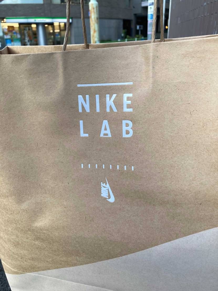 ※スニーカーじゃなくてすみません
NIKEのMA5当たったのでsacaiコラボ