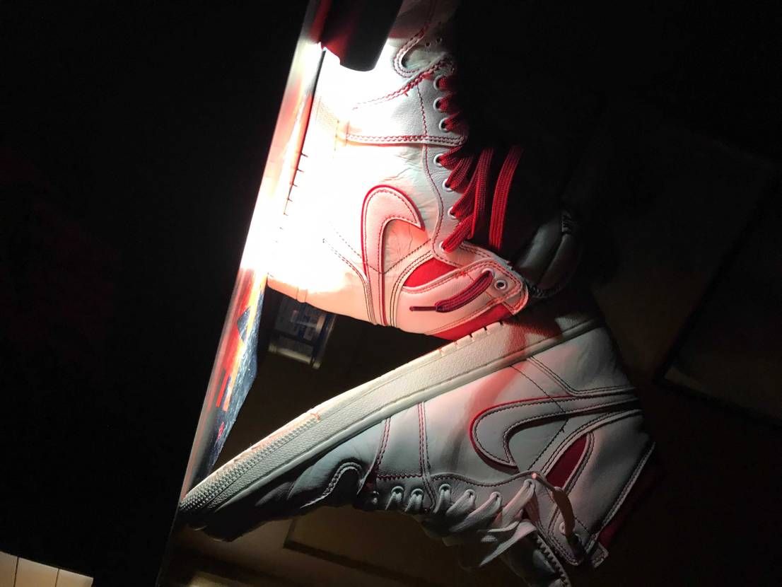 aj1デビューは彼女からの誕プレでいただきました笑
思い出のある１足になりまし