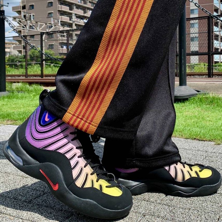 #エアベイキン #AirBakin
ド派手ですが、黒メインなので合わせやすい�