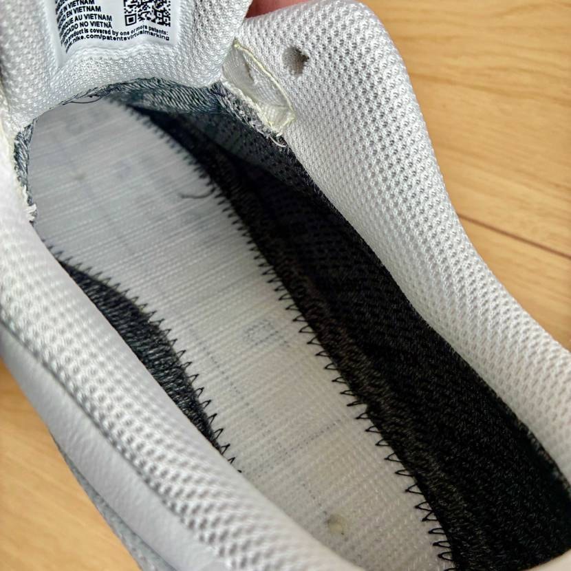 #ゴアテックス と #ビブラムソール を搭載した #エアフォ