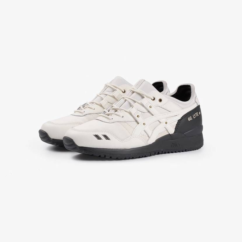 立体的なストライプとモノトーン配色のKARAKURI PACKがいい感じ！
ジ