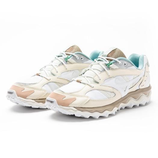 MIZUNOの美色ランニングシューズに財布を狙われている..