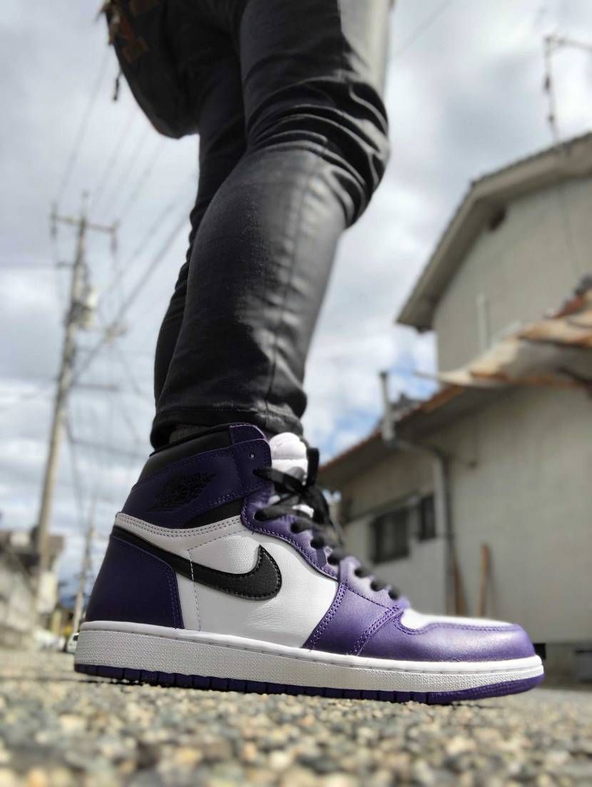 本日の一足👟
先日stockXからフラゲしたAJ1コートパープル　

黒ス