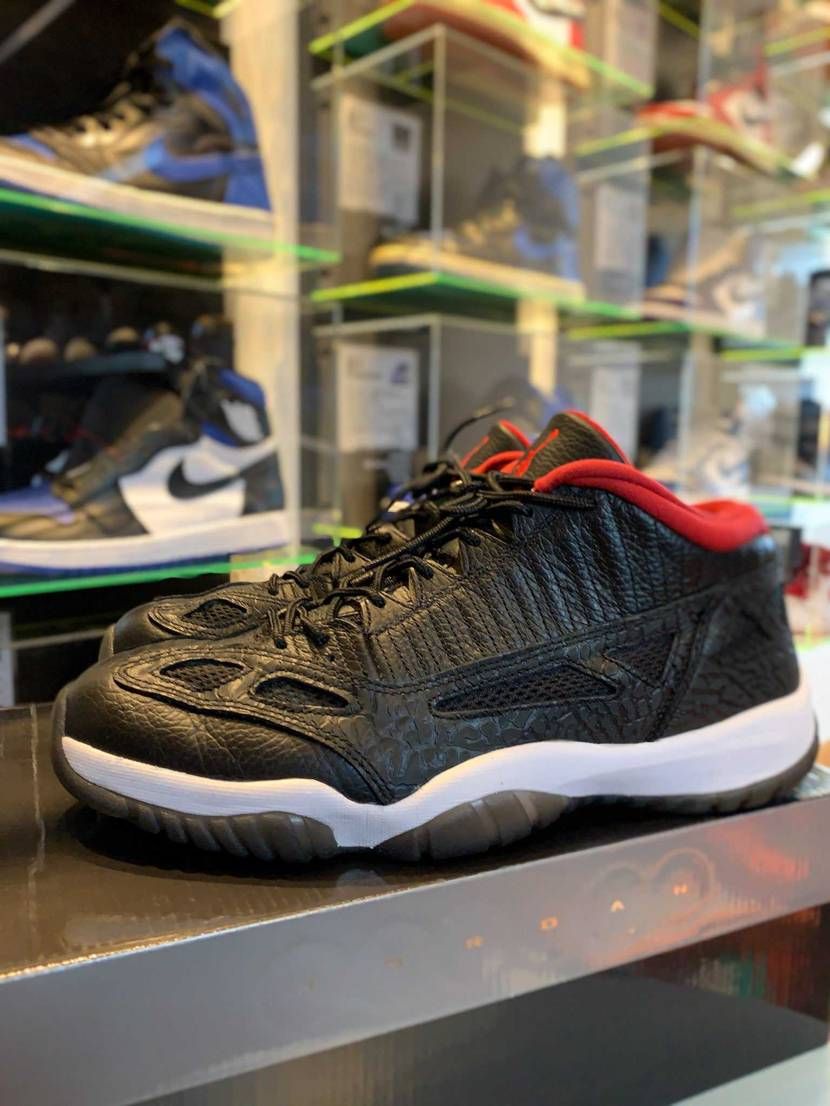 今日は久しぶりのリセールショップで、AJ11ロー2011ゲットしてきました👍オリ