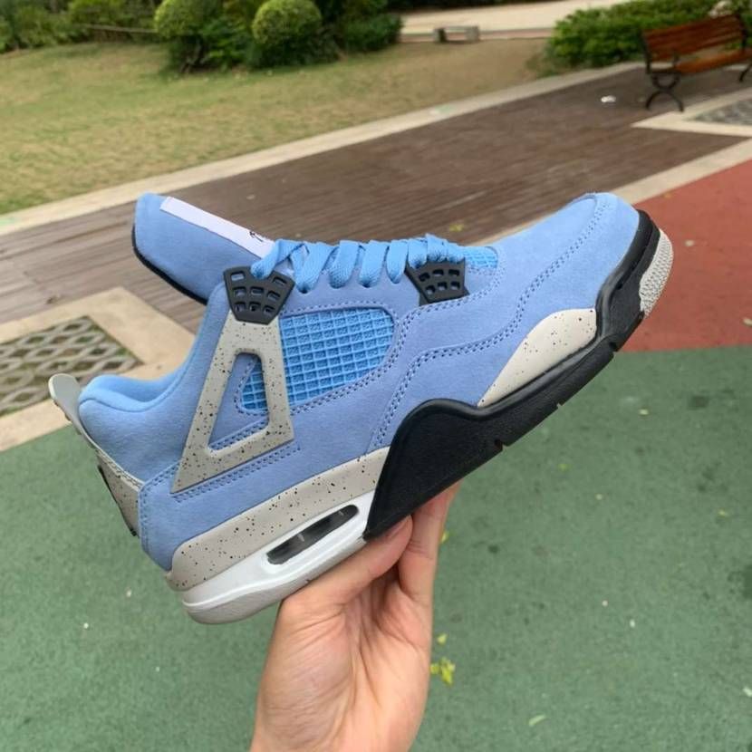 ナイキ GS エアジョーダン4 "ユニバーシティーブルー"
